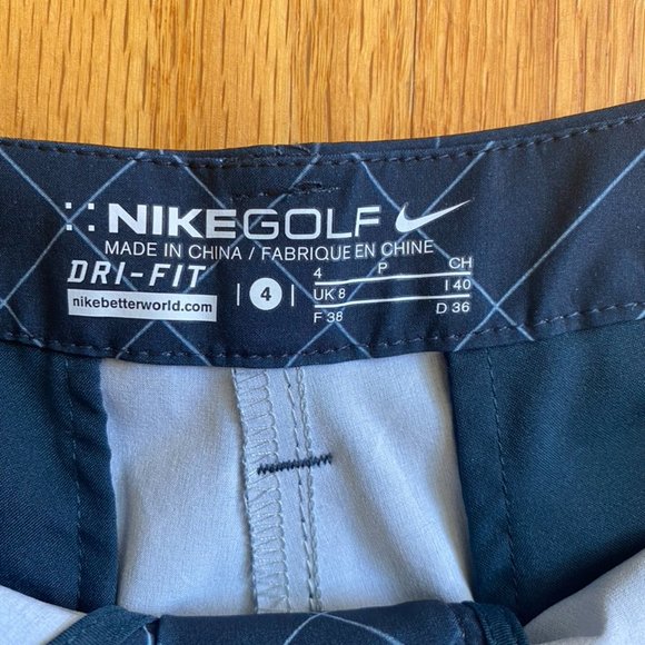 NIKE women's blue golf shorts sz 4 - Picture 3 of 3